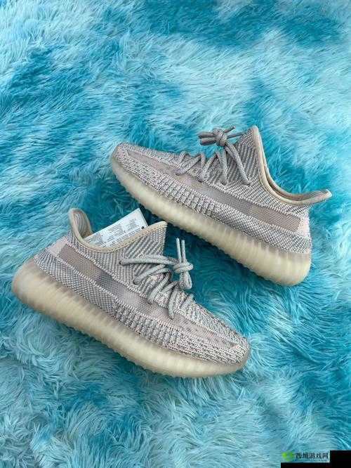 Yeezy380 蜜桃粉和白色：时尚潮流必备的独特鞋款魅力无限